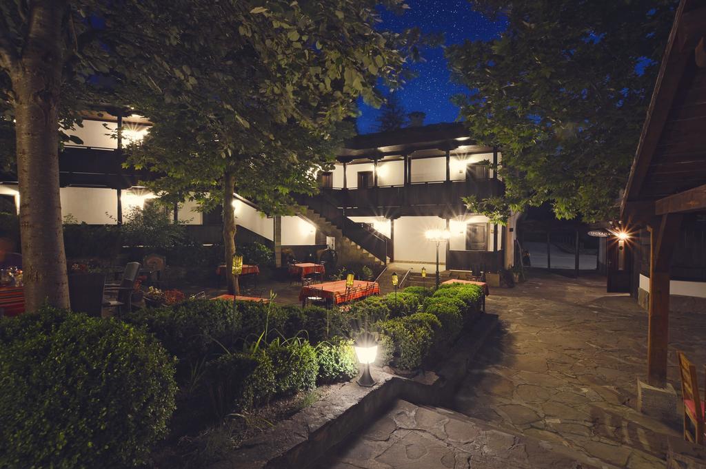 Family Hotel Fenerite Габрово Экстерьер фото