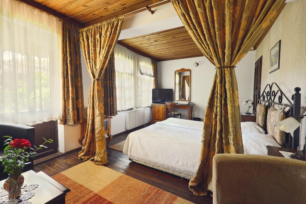 Family Hotel Fenerite Габрово Экстерьер фото