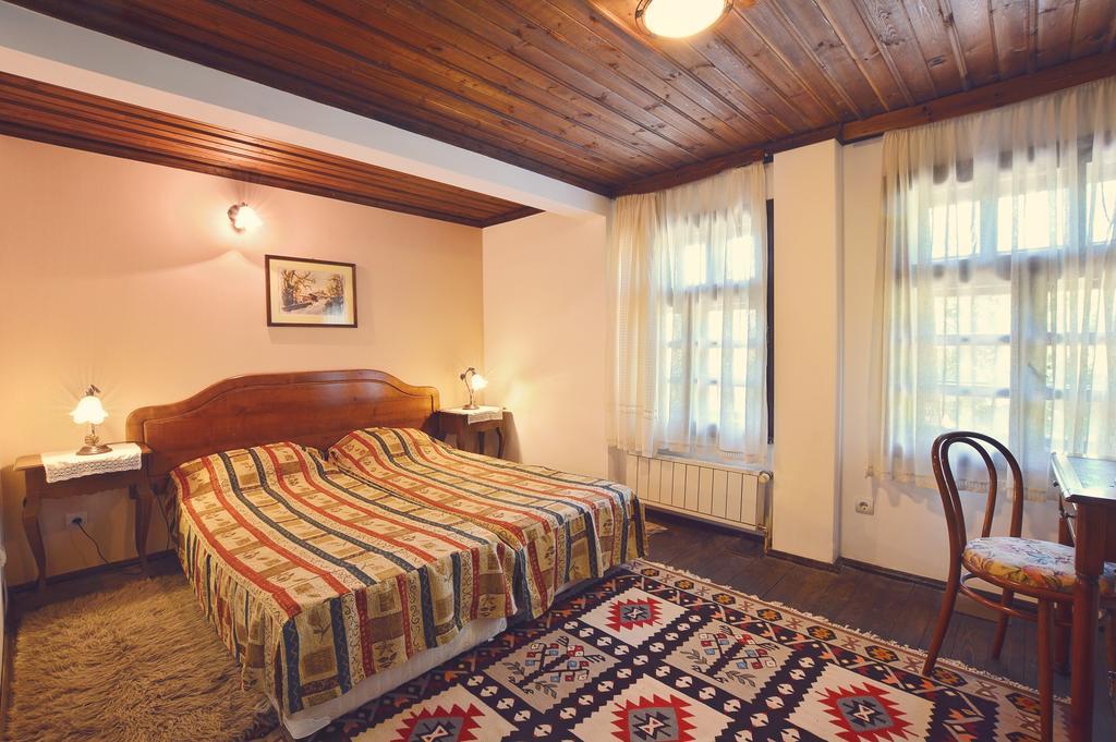 Family Hotel Fenerite Габрово Экстерьер фото
