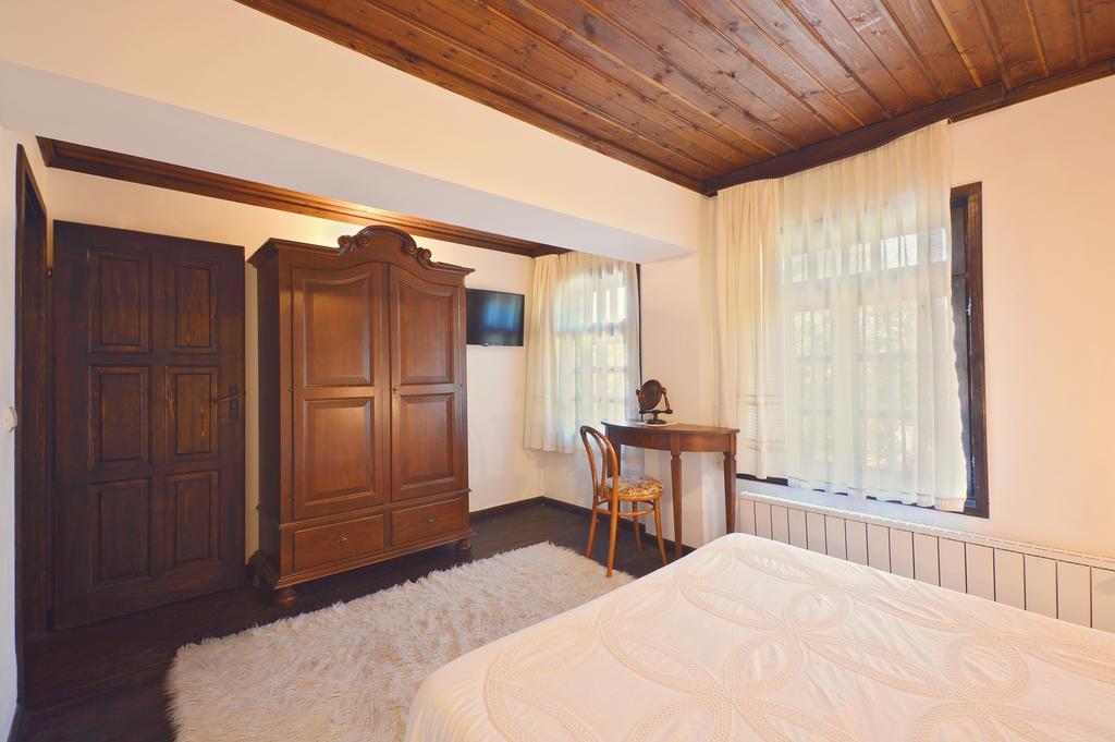 Family Hotel Fenerite Габрово Экстерьер фото
