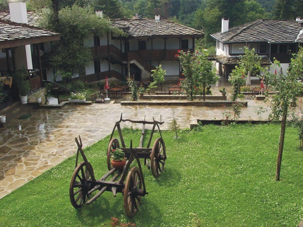 Family Hotel Fenerite Габрово Экстерьер фото