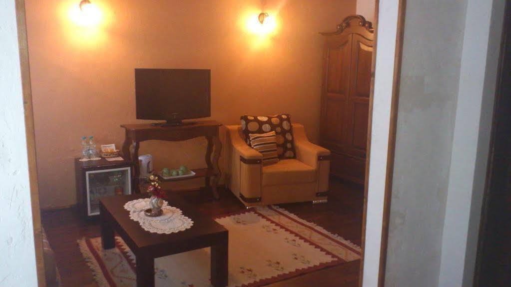 Family Hotel Fenerite Габрово Экстерьер фото